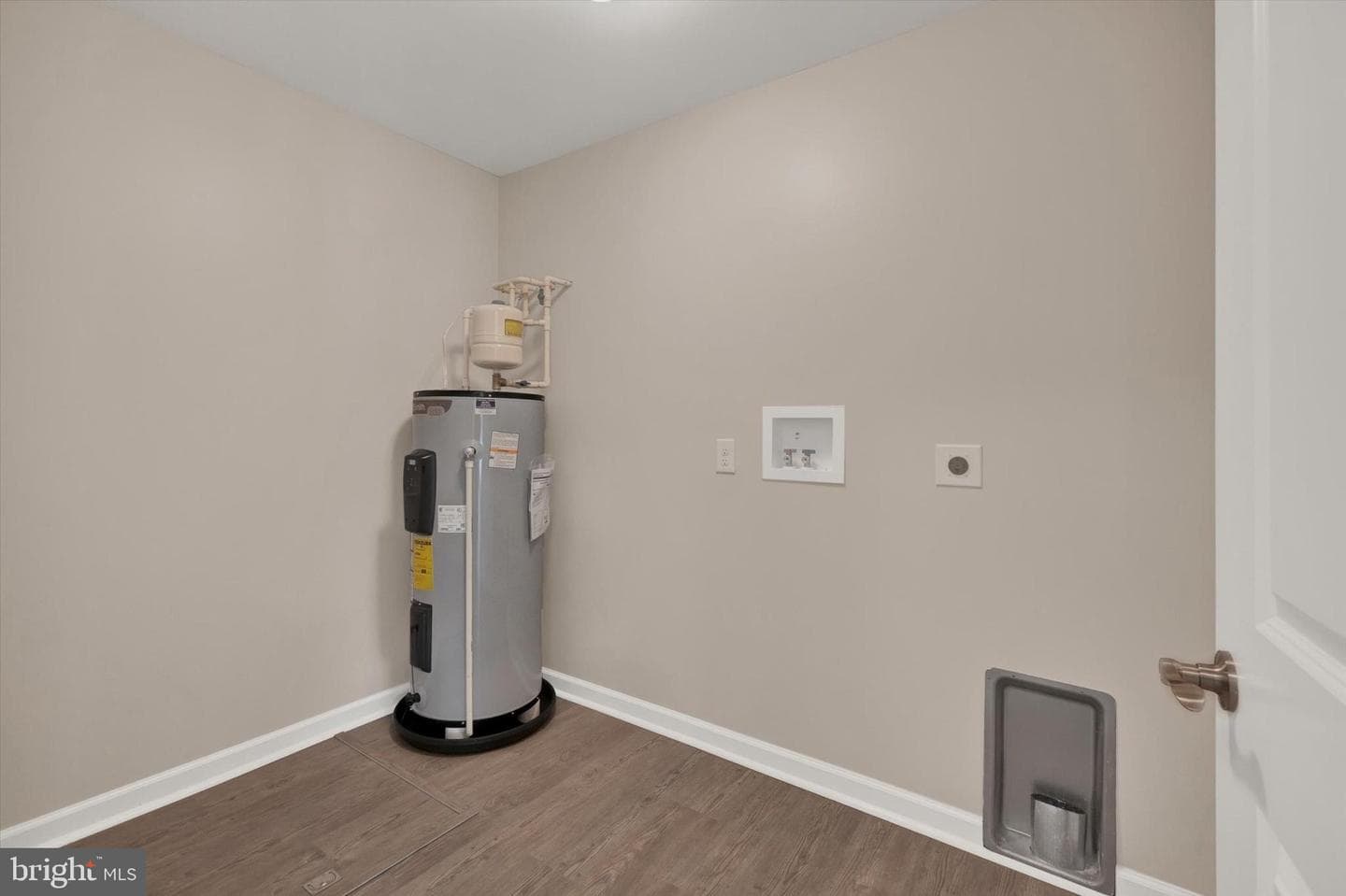13948 Patriot Way photo 22