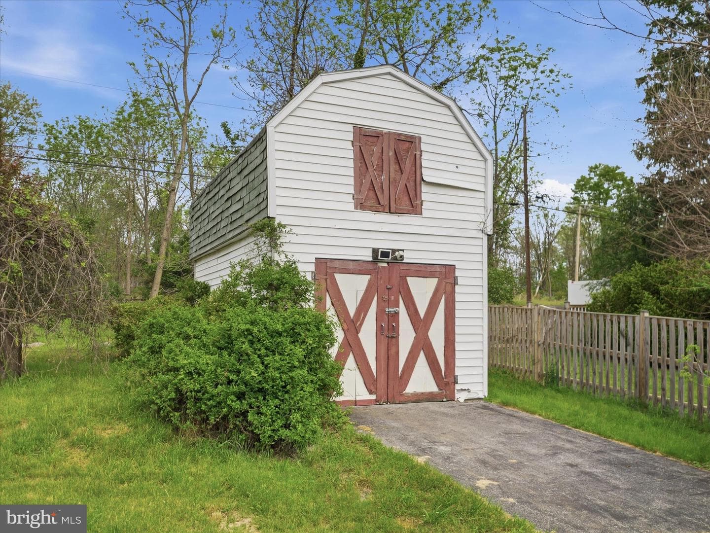 213 Belview Avenue photo 10