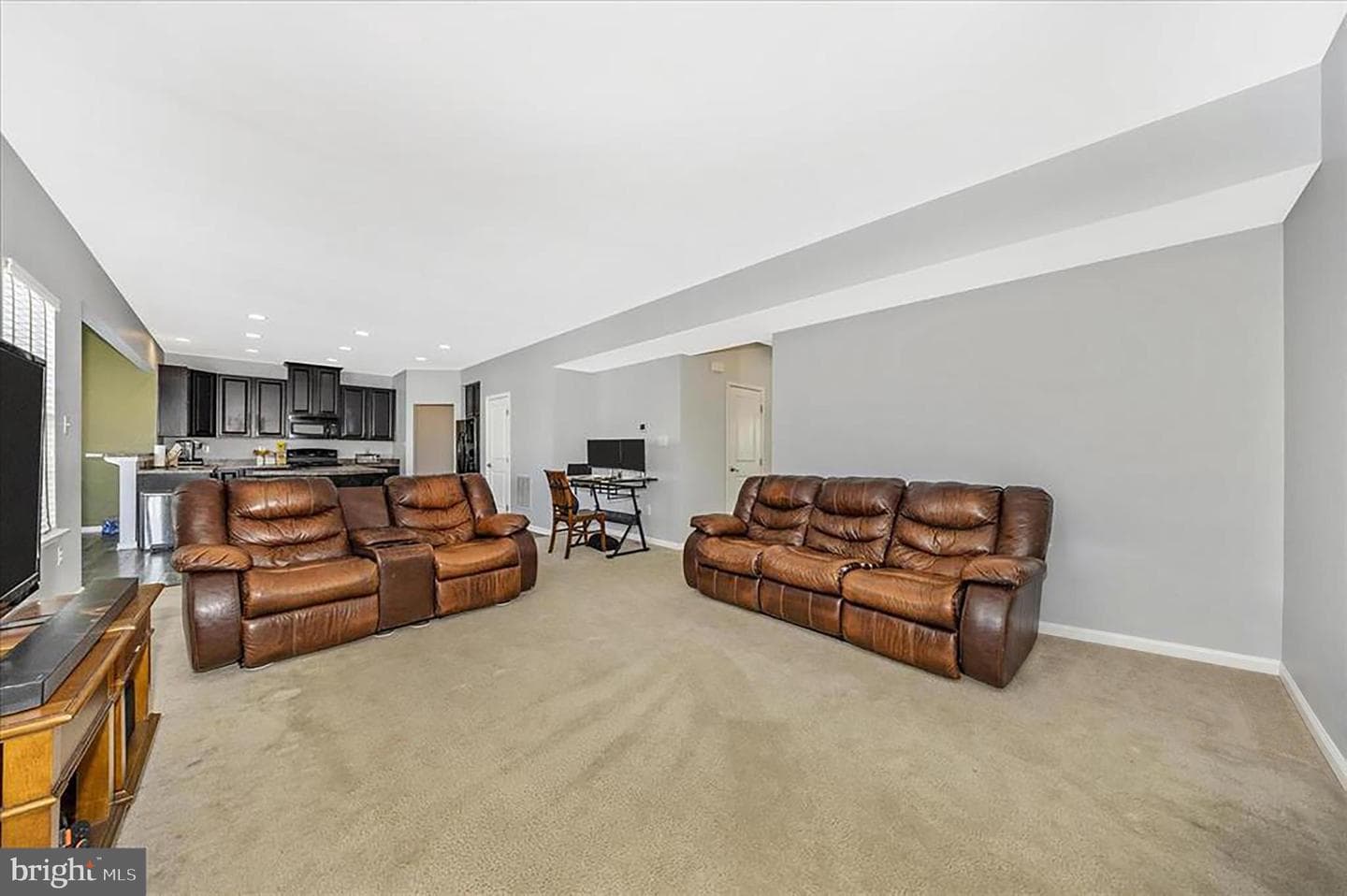 9427 Morning Dew Drive photo 5