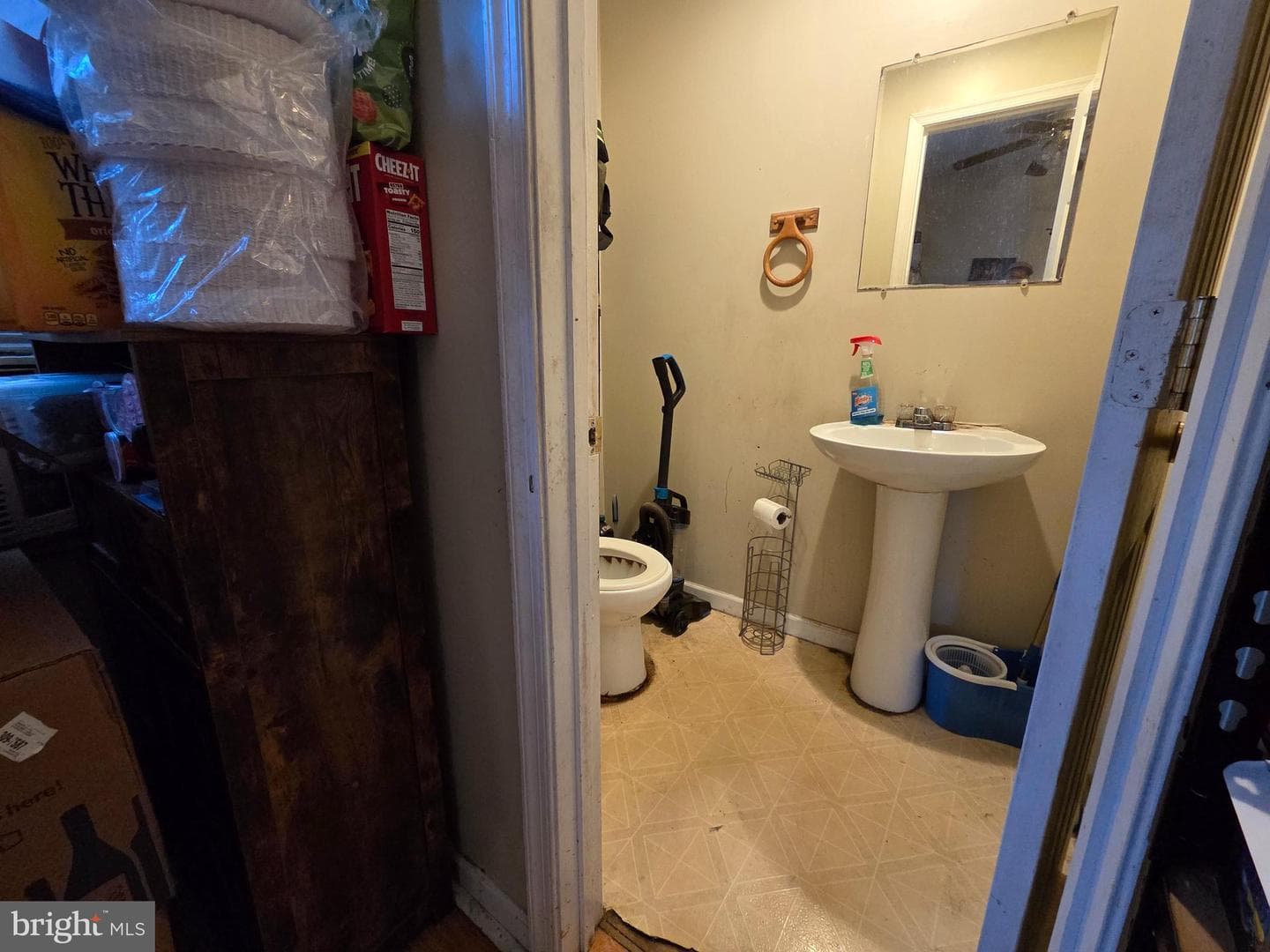434 W Franklin Street photo 10
