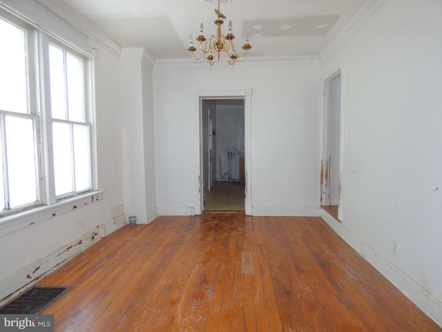 520 W Church Street photo 6