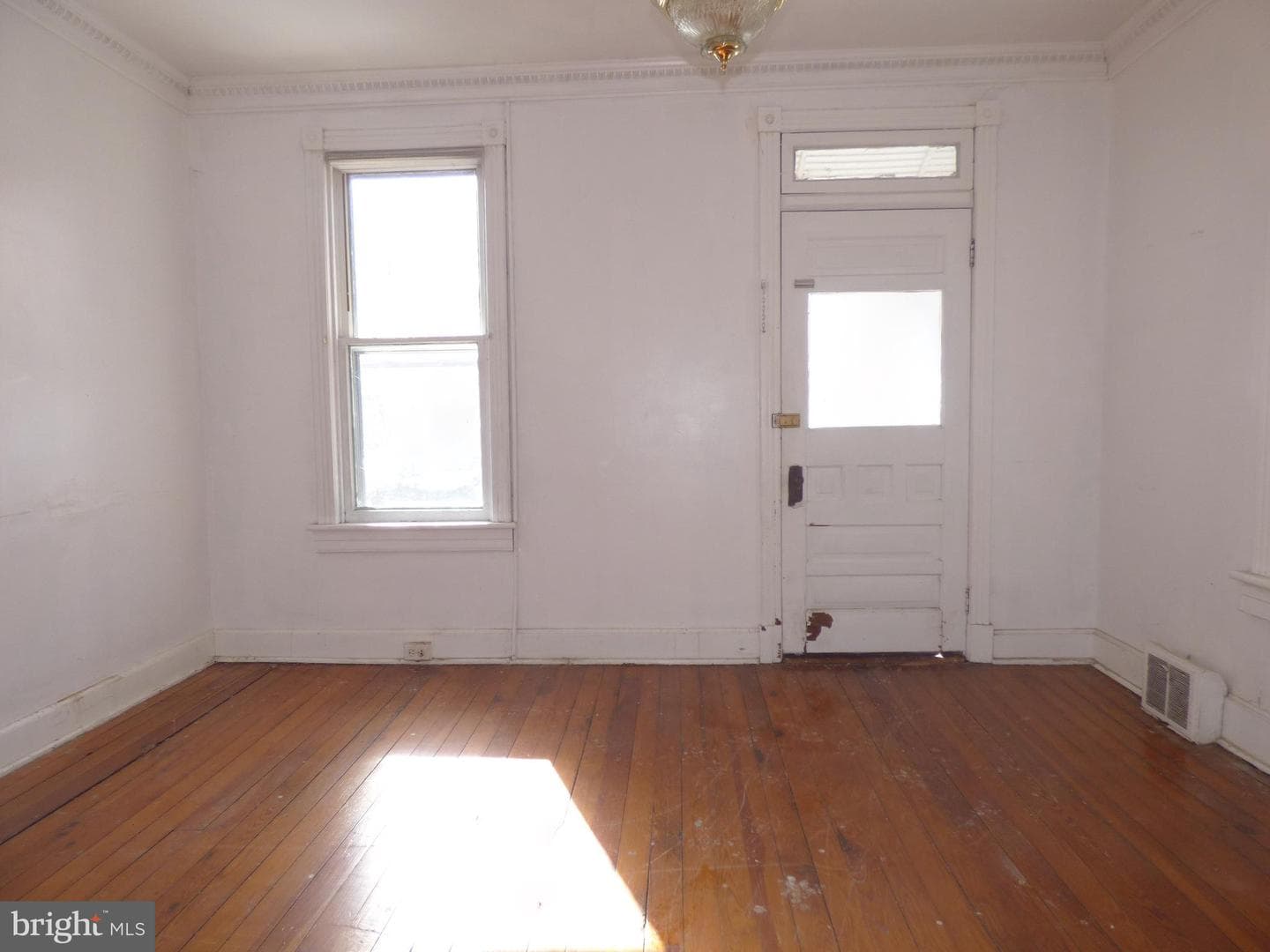 520 W Church Street photo 7