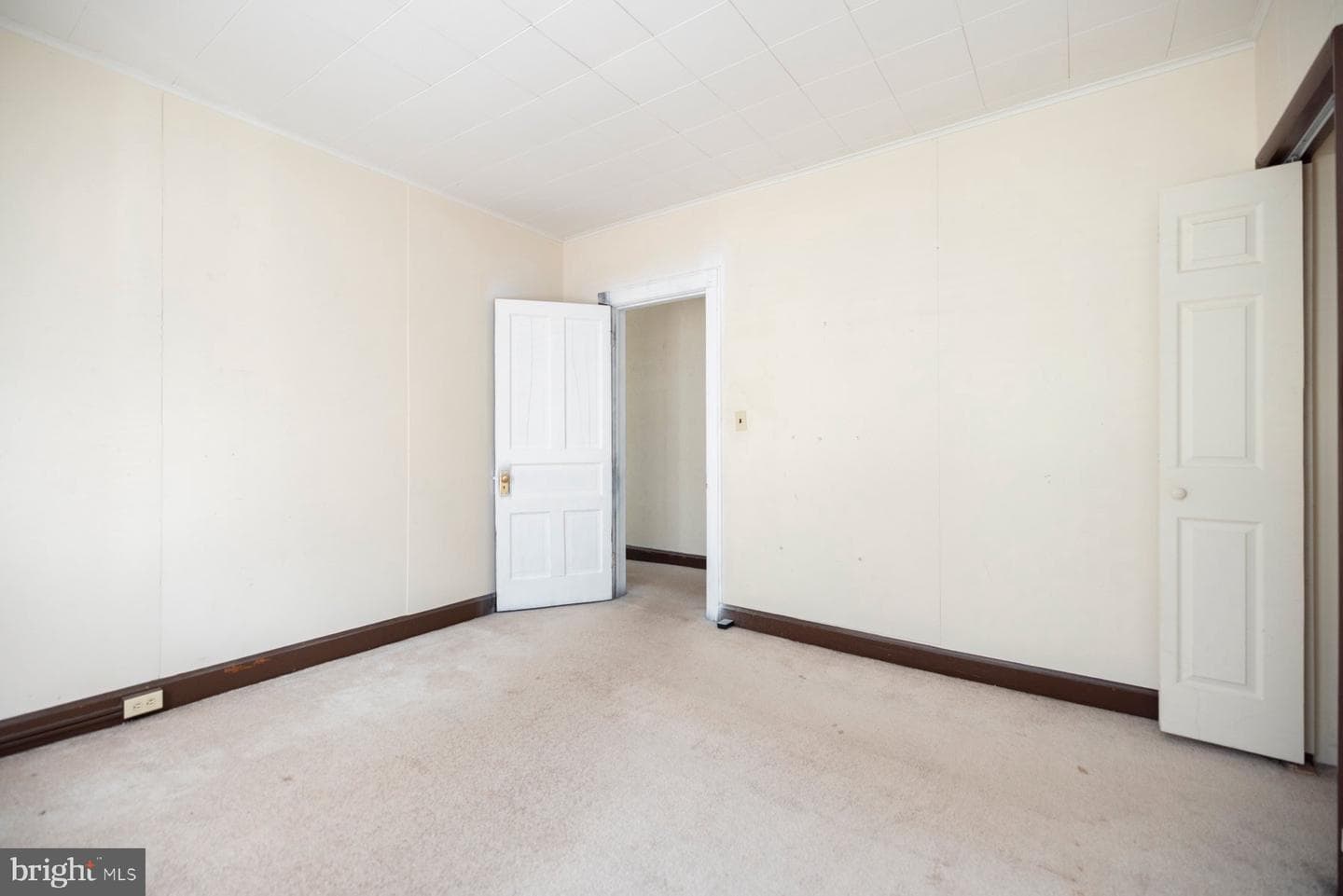 446 N Prospect Street N photo 15
