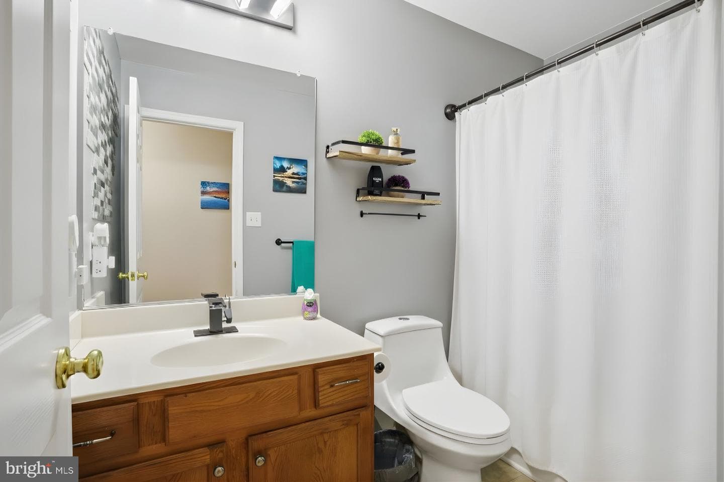 12206 Bucky Avenue photo 6