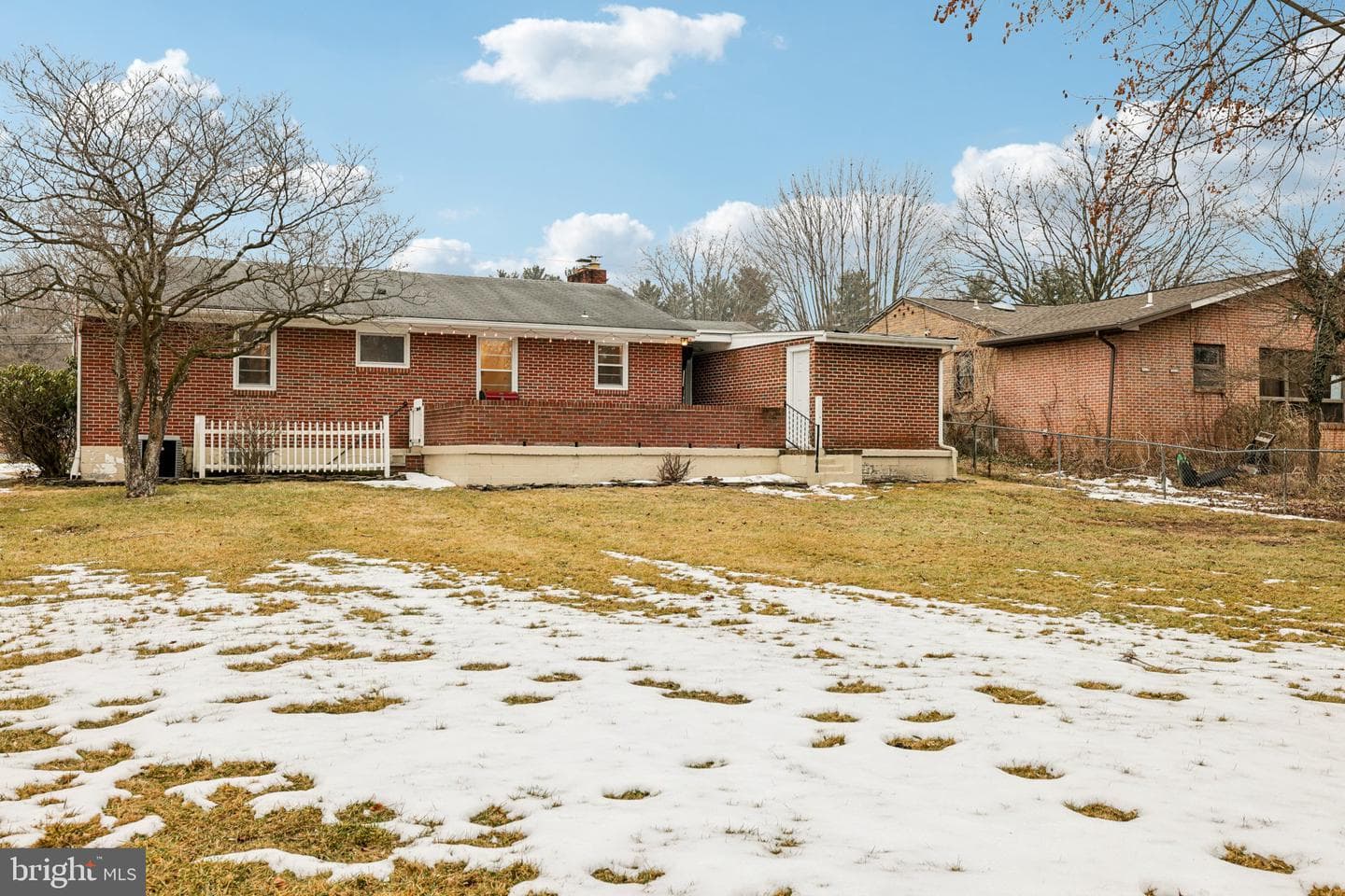 217 Woodpoint Avenue photo 40