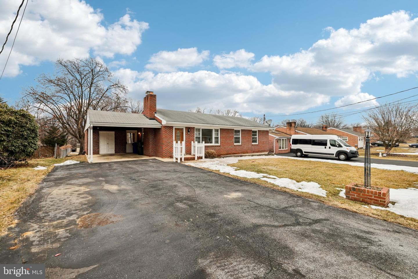 217 Woodpoint Avenue photo 44