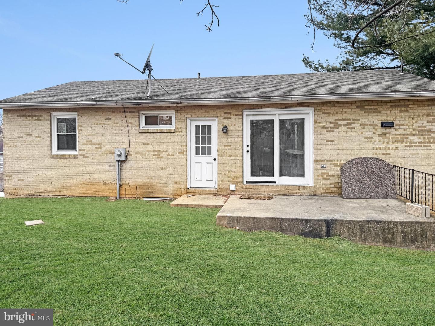 16835 Petmar Circle photo 6