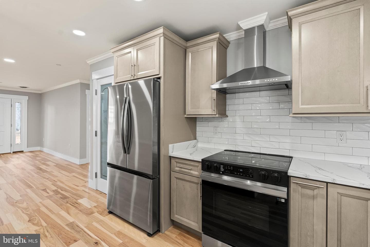 18212 Woodside Drive photo 14