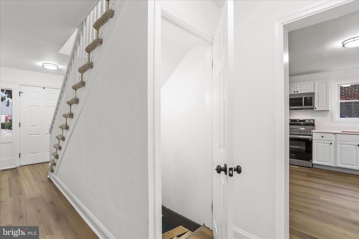 11424 Englewood Road photo 17