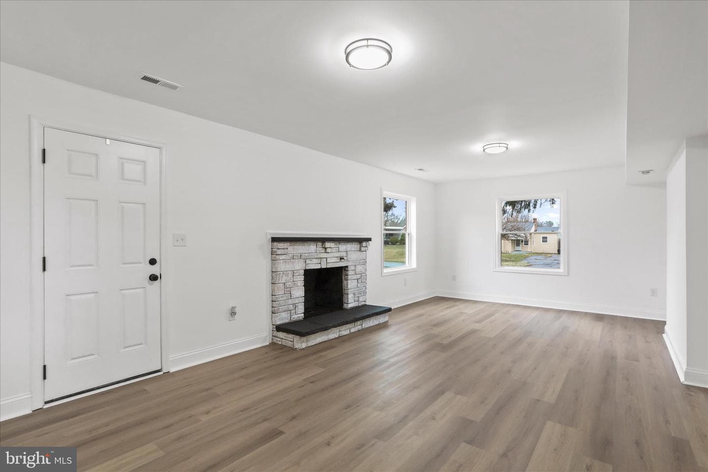 11424 Englewood Road photo 22