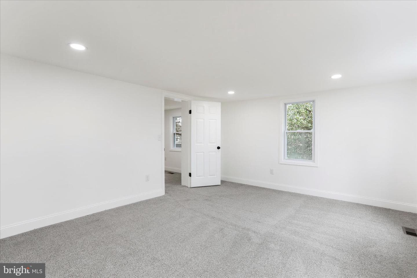 11424 Englewood Road photo 34