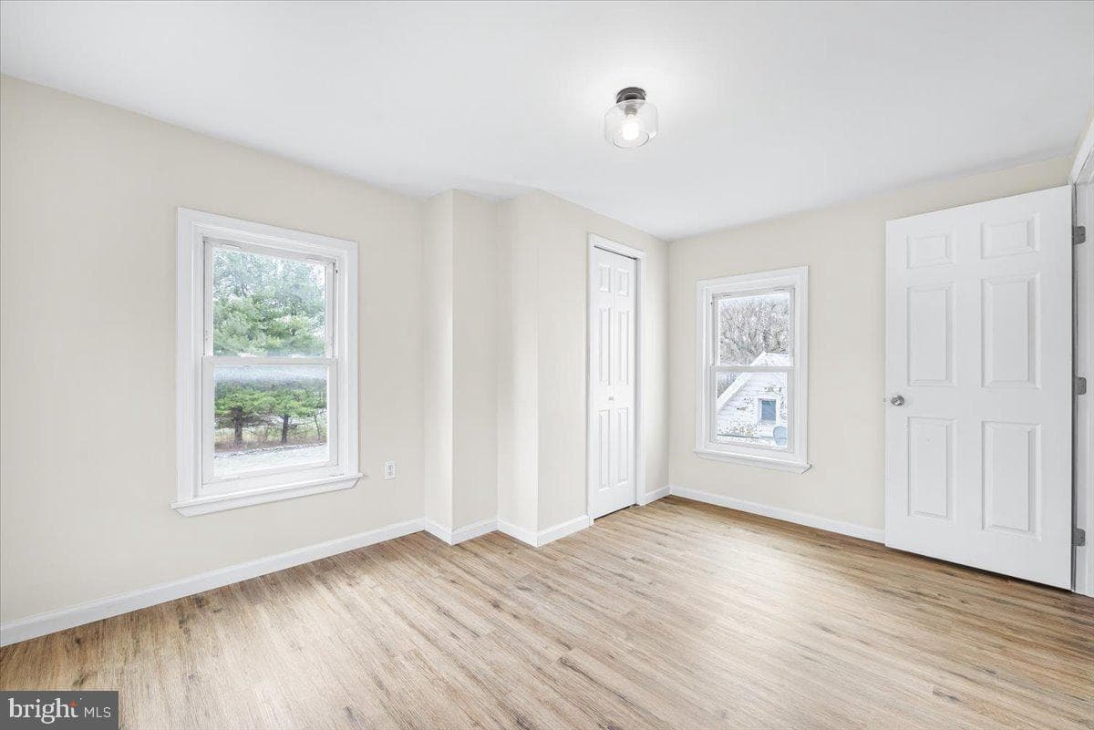 1275 Jefferson Boulevard photo 20