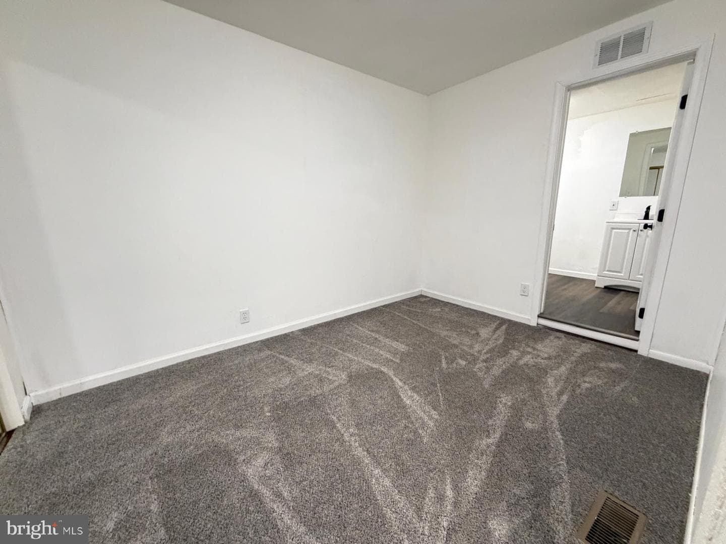 14715 Pennsylvania Avenue photo 12