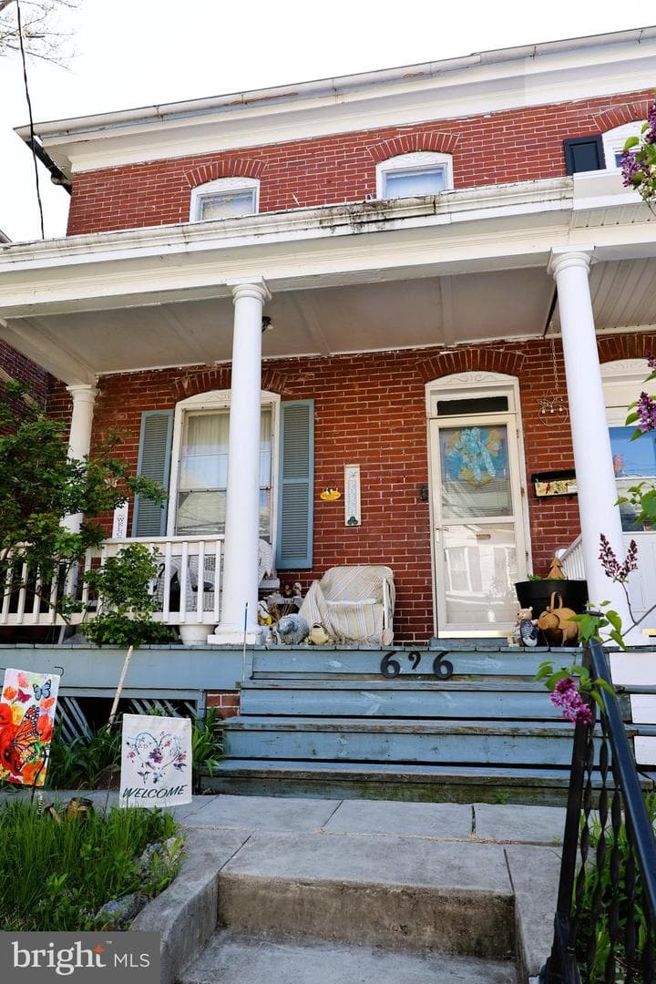 626 N Mulberry Street photo 5