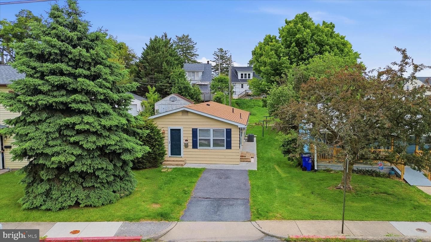 860 Pine Street photo 3
