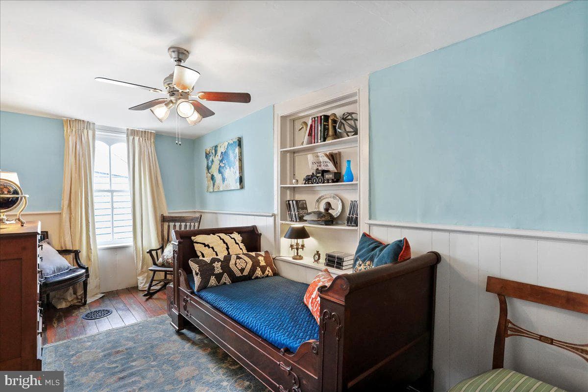 27 E Salisbury Street photo 19