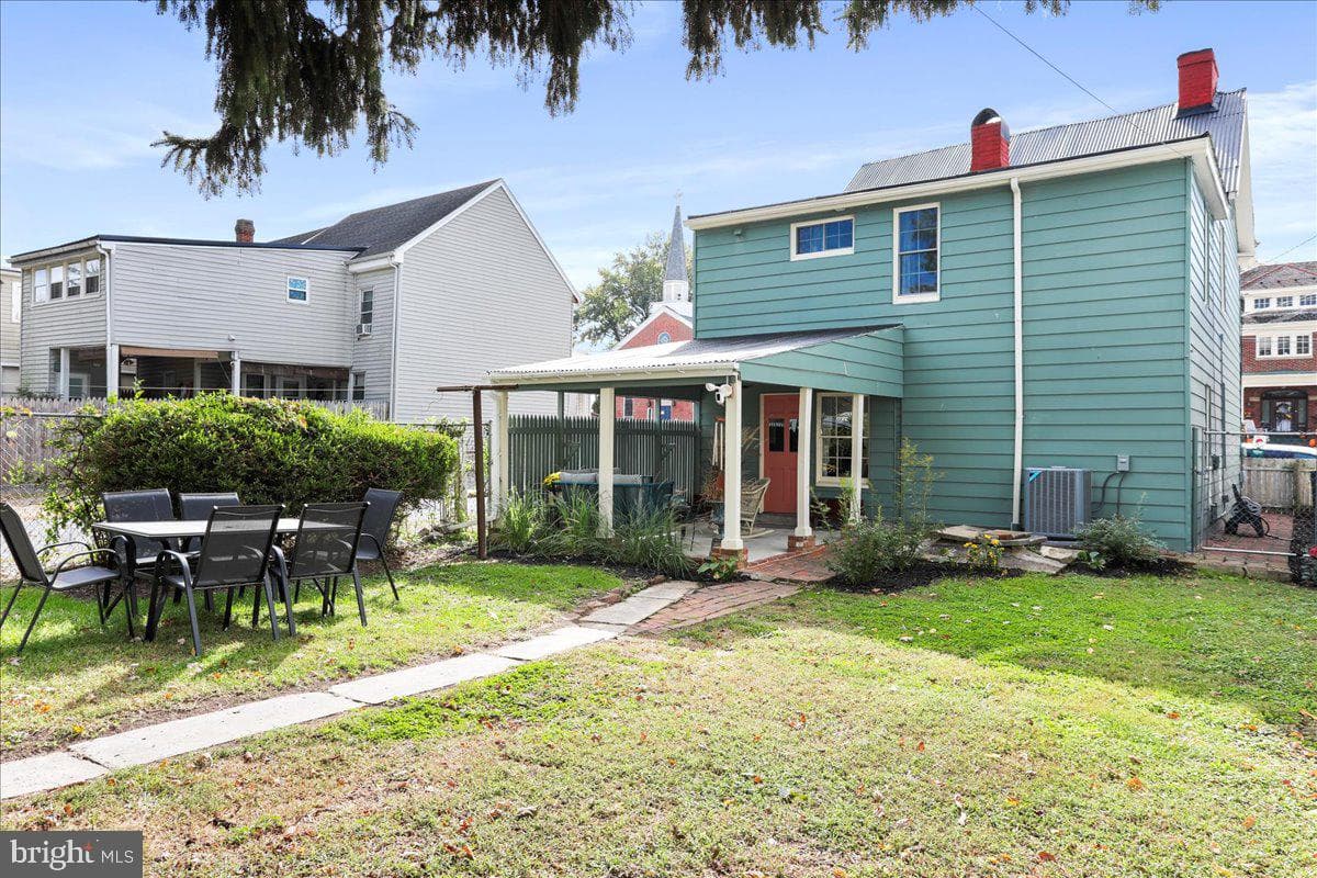 27 E Salisbury Street photo 39