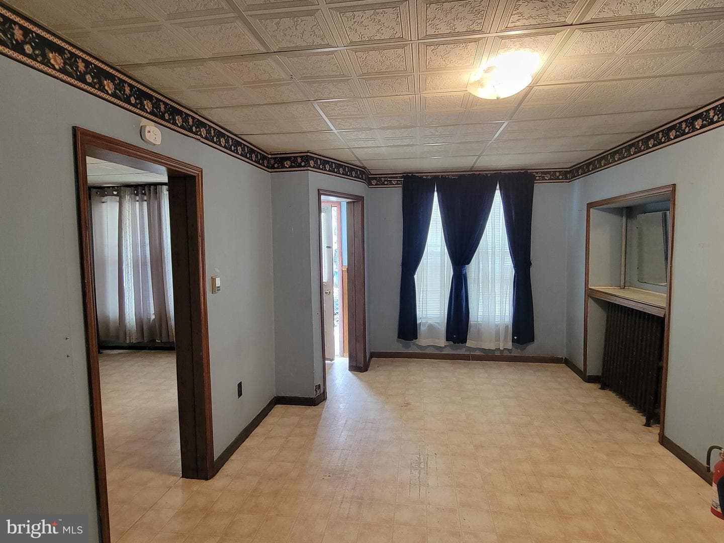 400 Ridge Avenue photo 10
