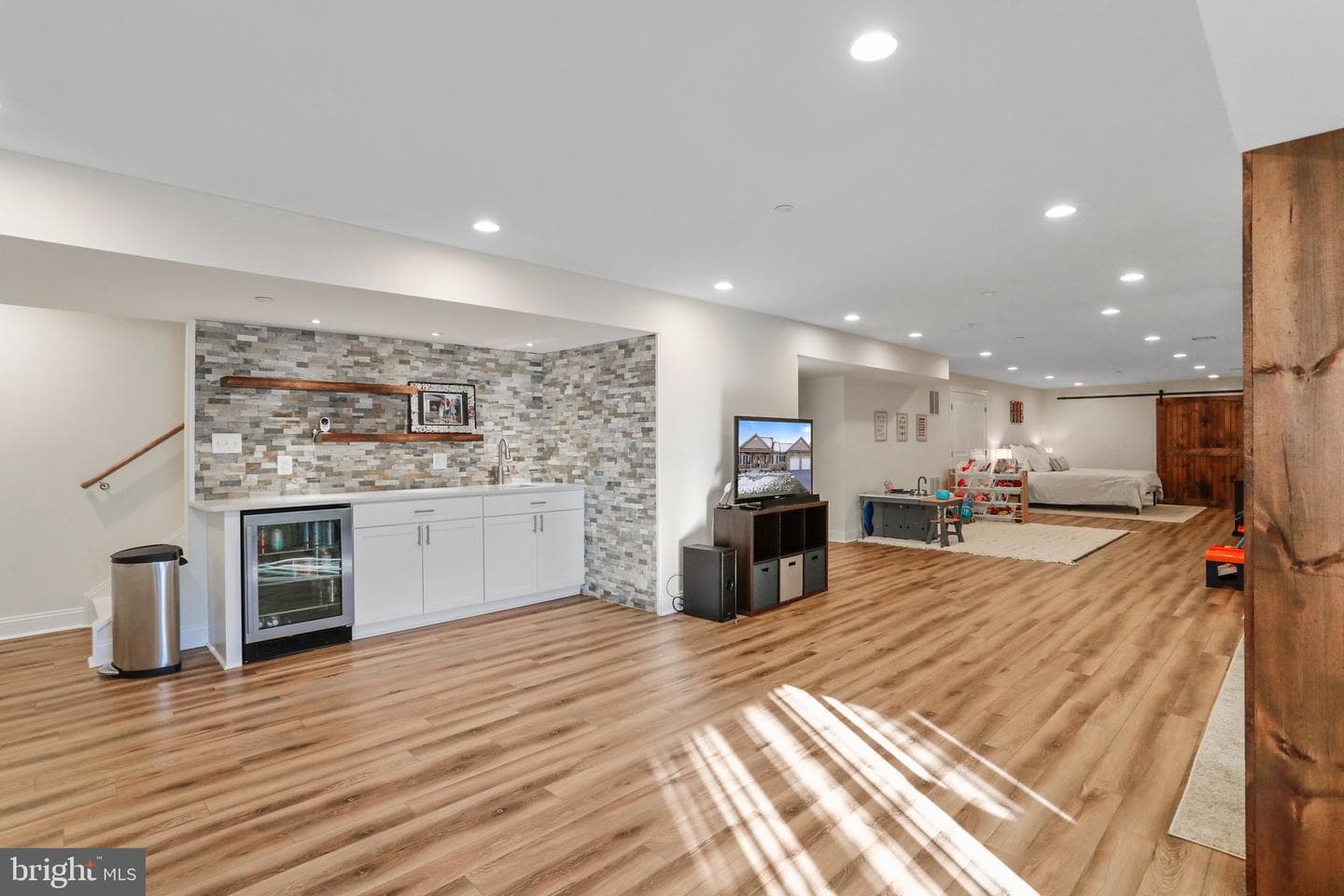 19115 Red Maple Drive photo 38