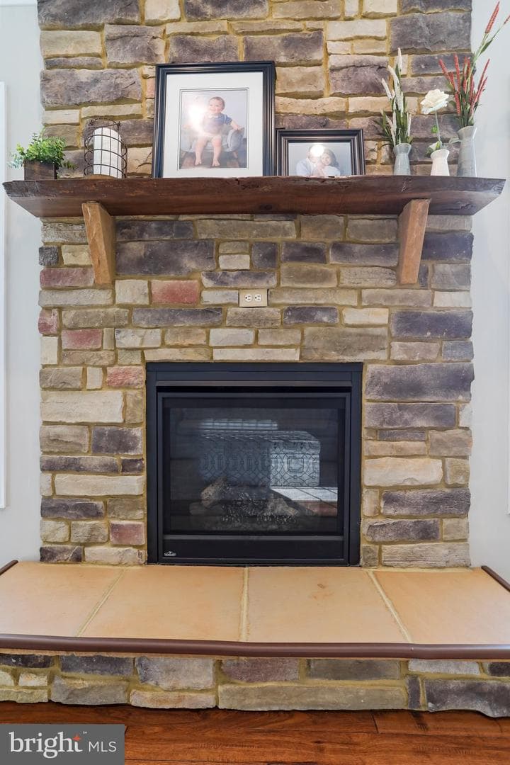 19115 Red Maple Drive photo 9
