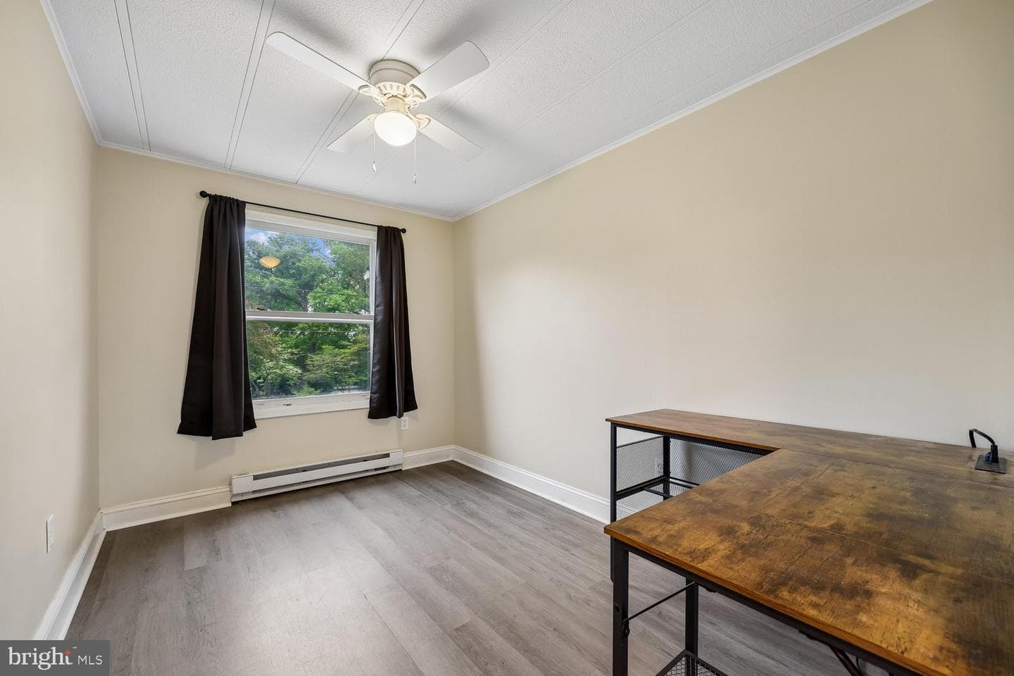 21639 Leiter Street photo 26