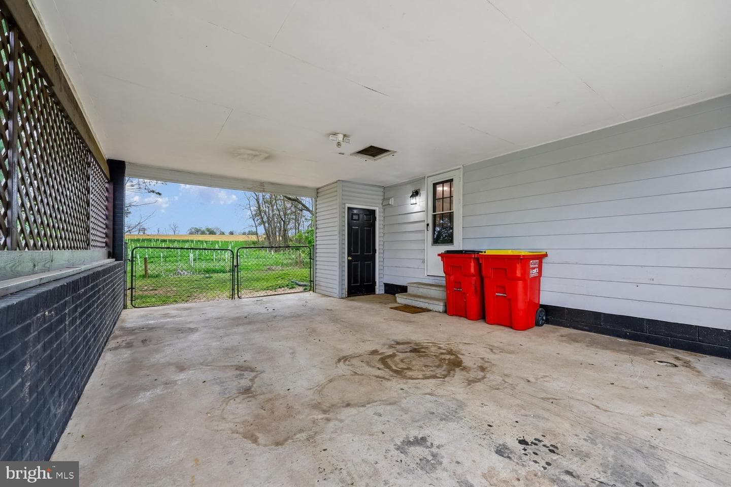 21639 Leiter Street photo 32