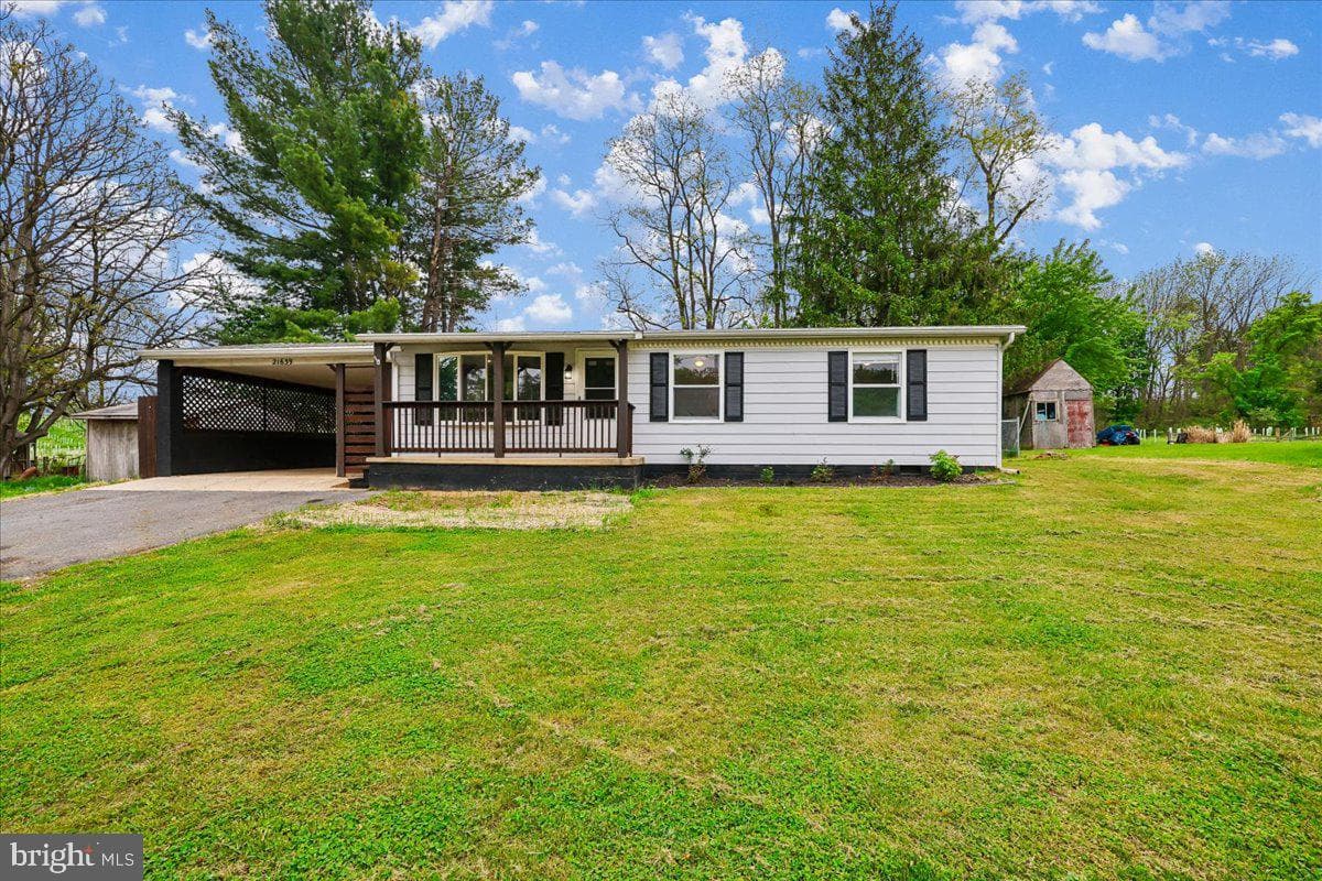 21639 Leiter Street photo 33