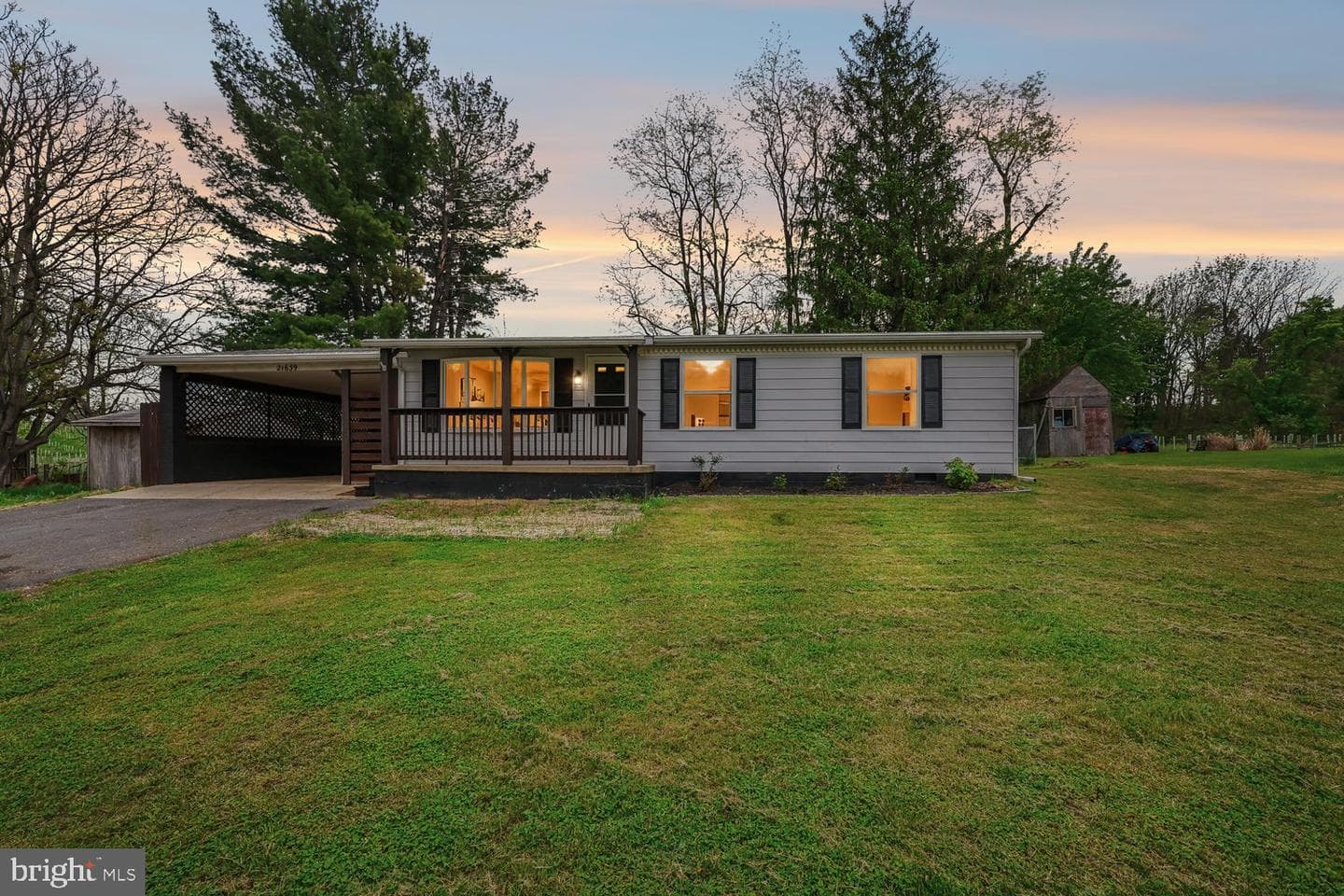21639 Leiter Street photo 37