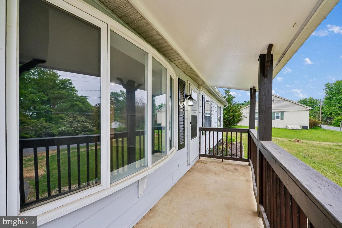 21639 Leiter Street photo 6
