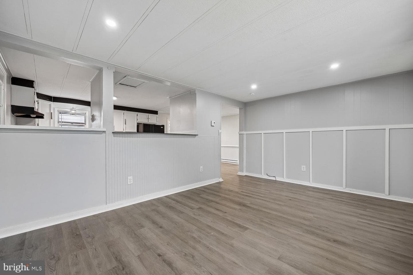 21639 Leiter Street photo 8