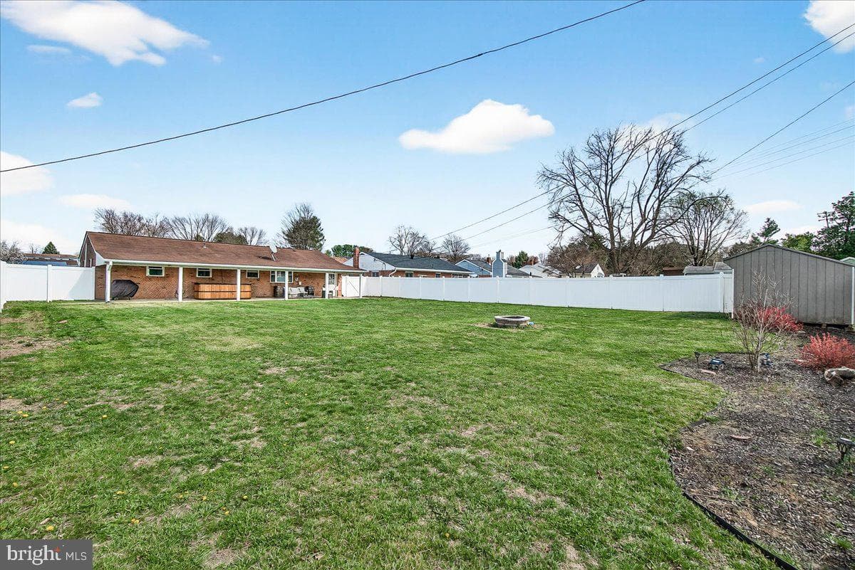 106 Harvard Road photo 39