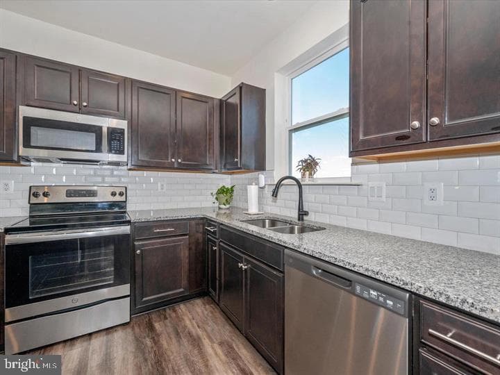12661 Barton Drive photo 23