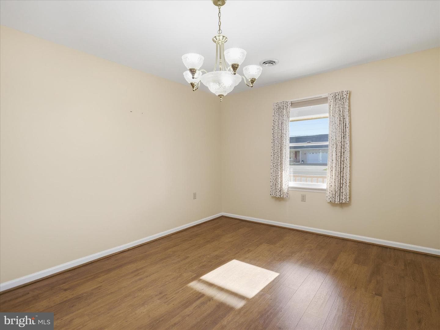 1217 South Pointe Drive photo 11