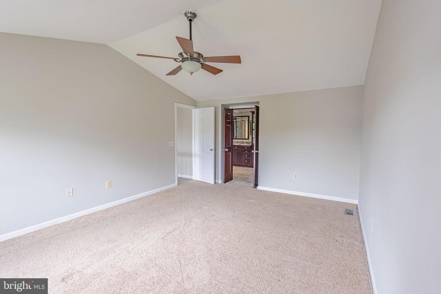 13002 Sturbridge Court photo 37