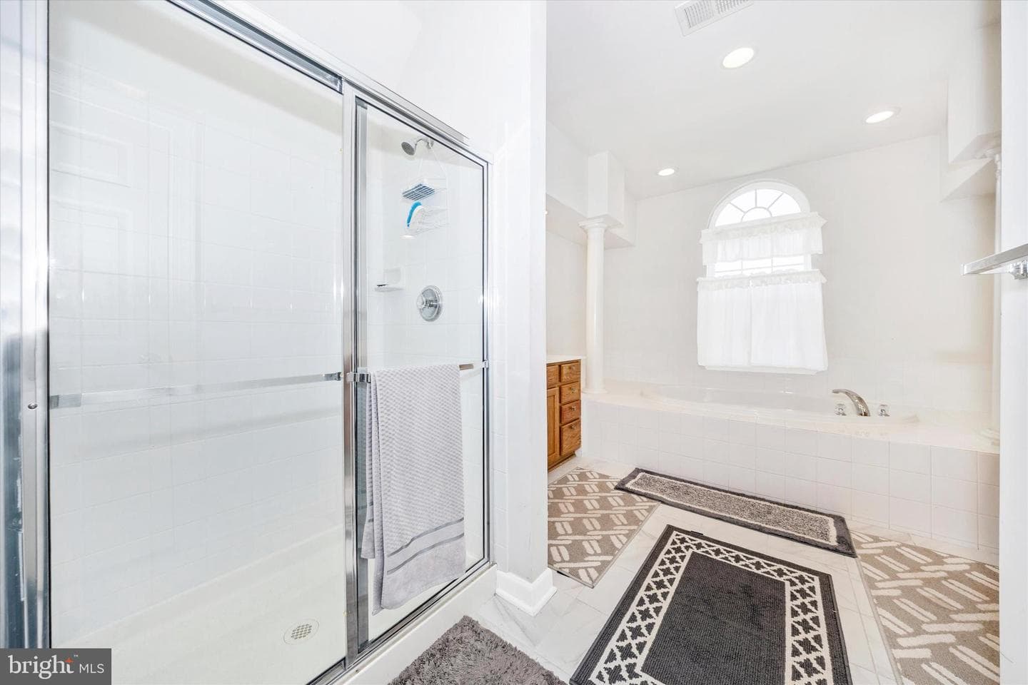 18307 Misty Acres Drive photo 25