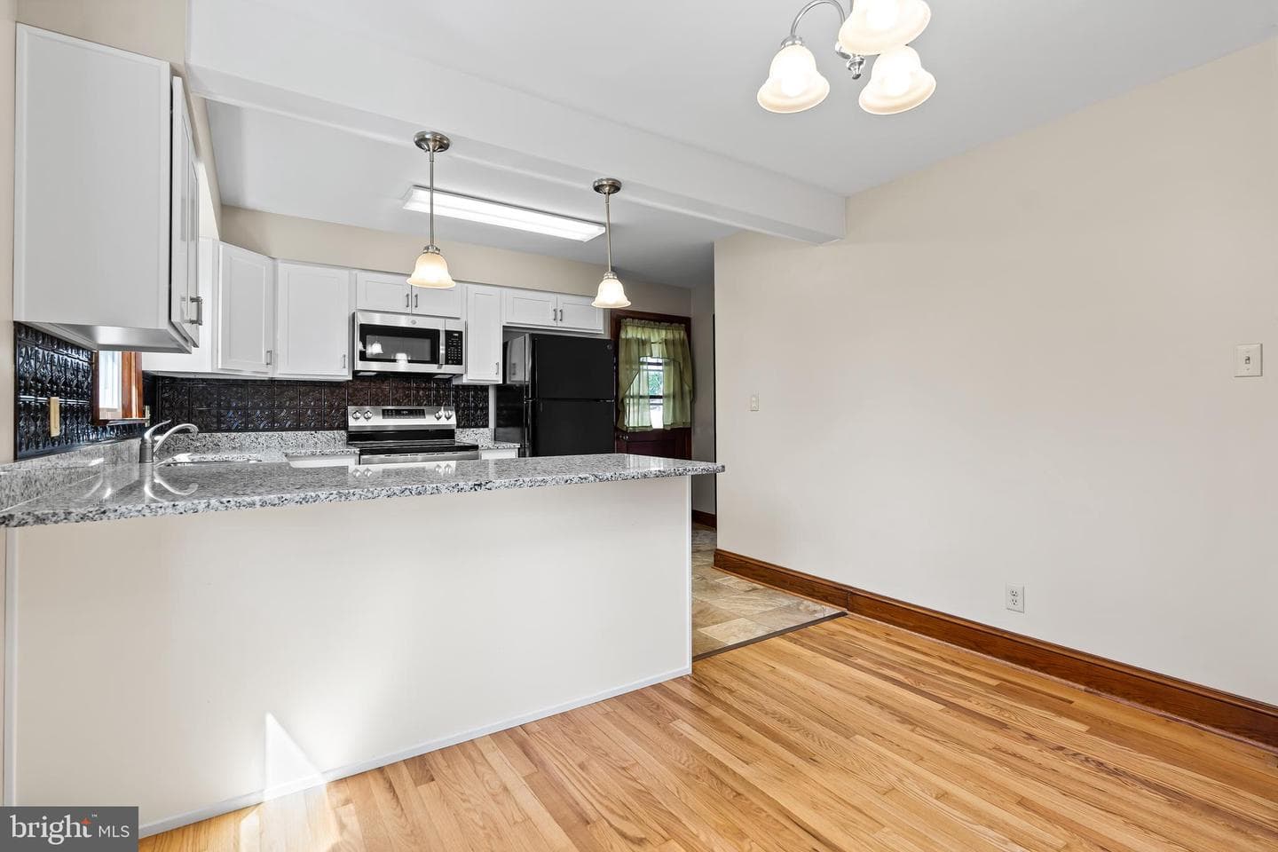 17521 Gay Street photo 15