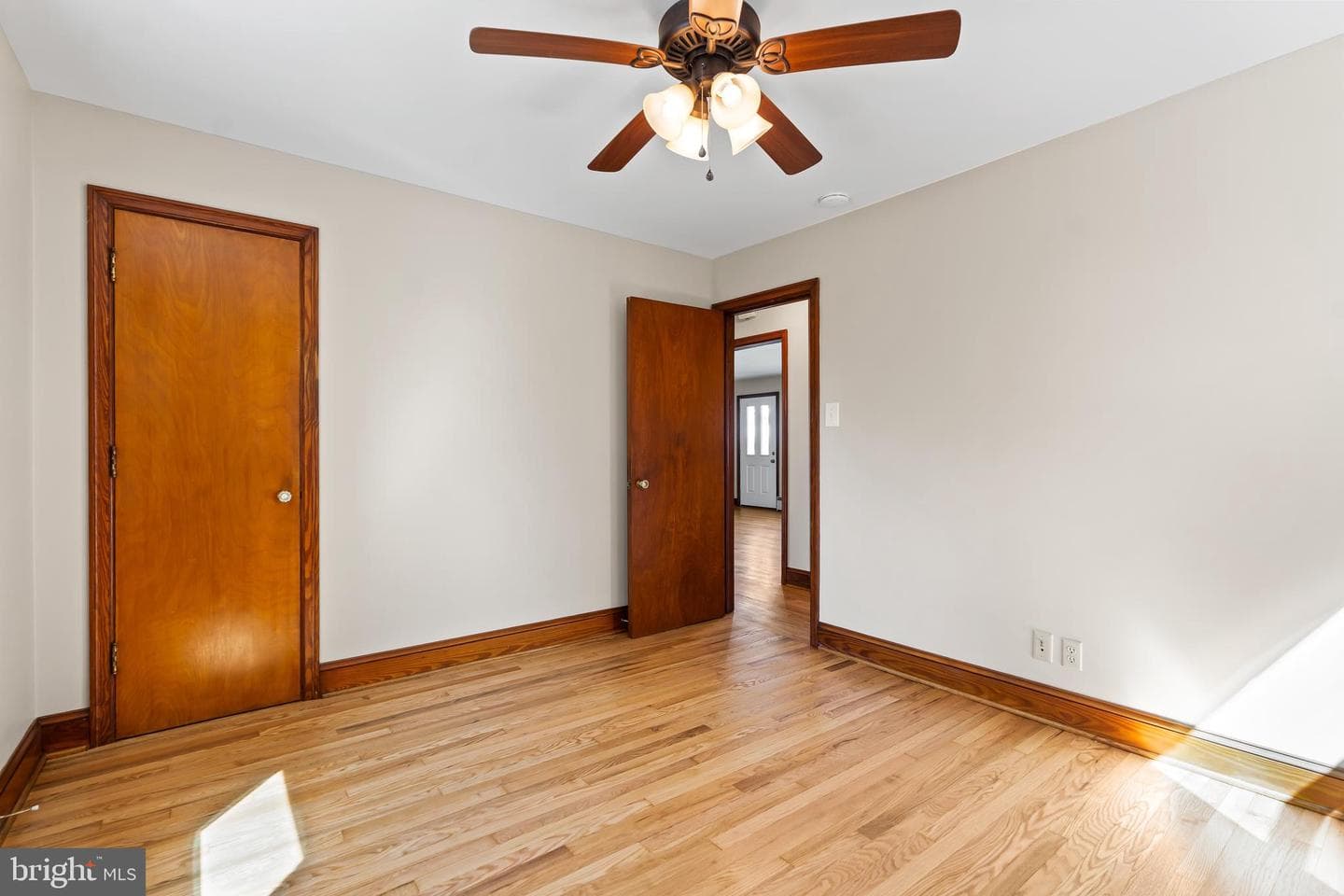 17521 Gay Street photo 19