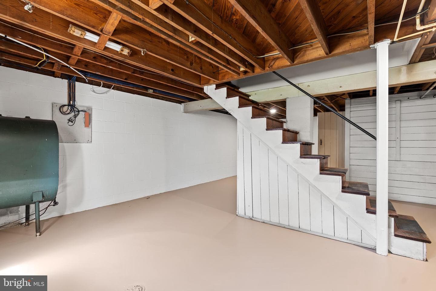 17521 Gay Street photo 28