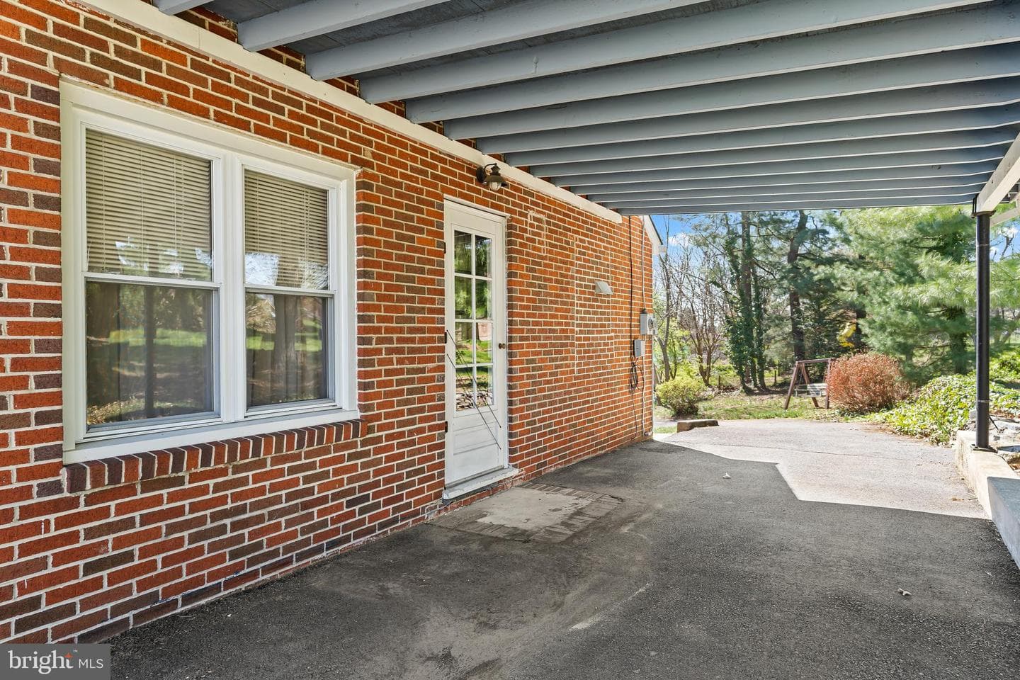 17521 Gay Street photo 4