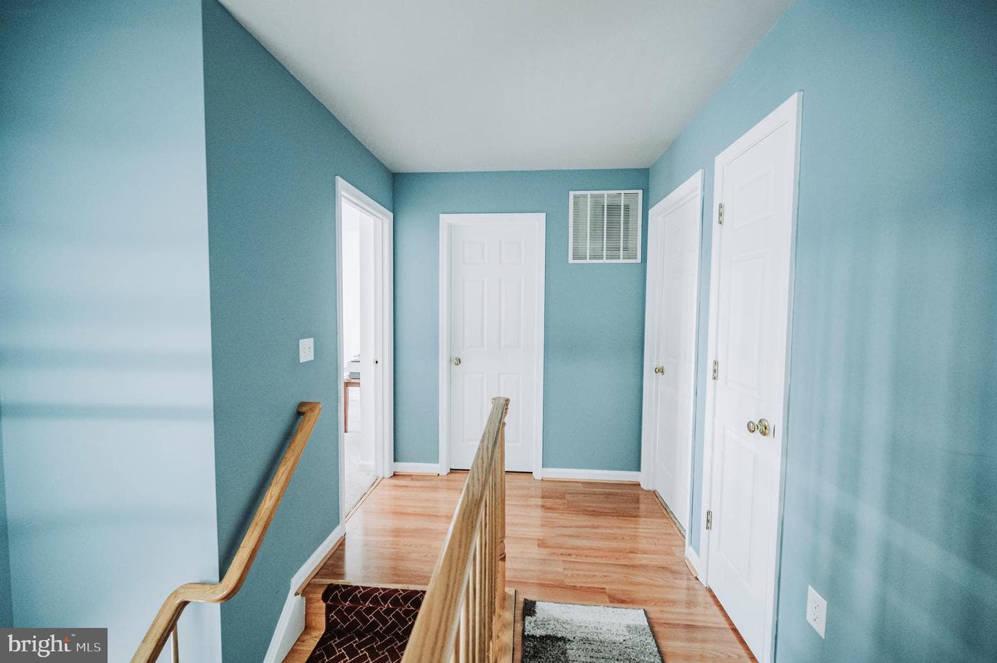 13558 Essex Drive photo 4