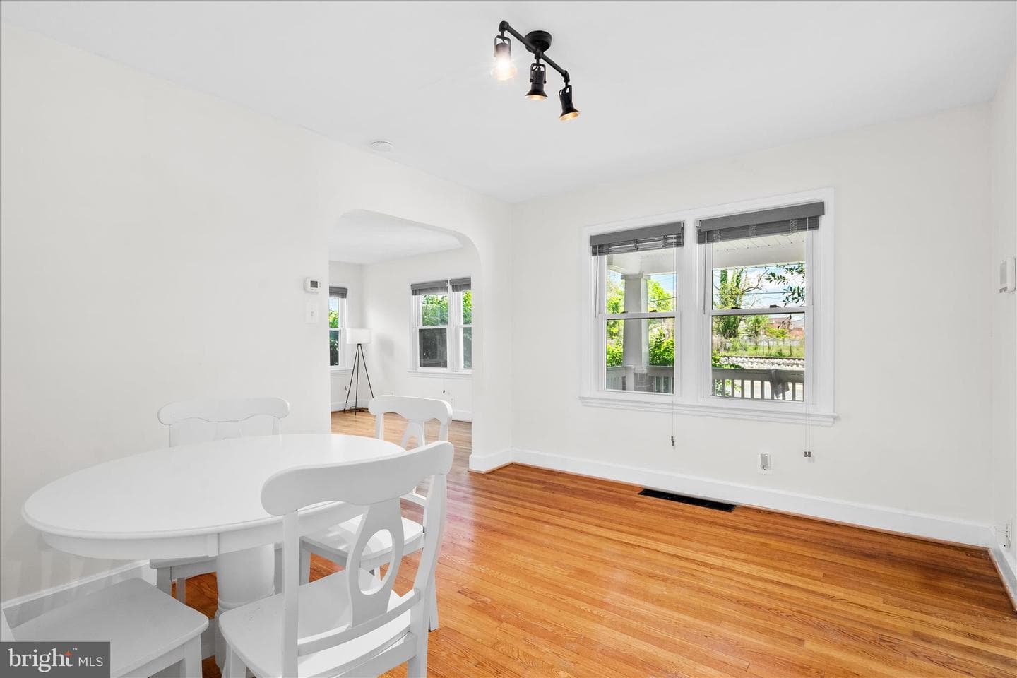 402 Guilford Avenue photo 40