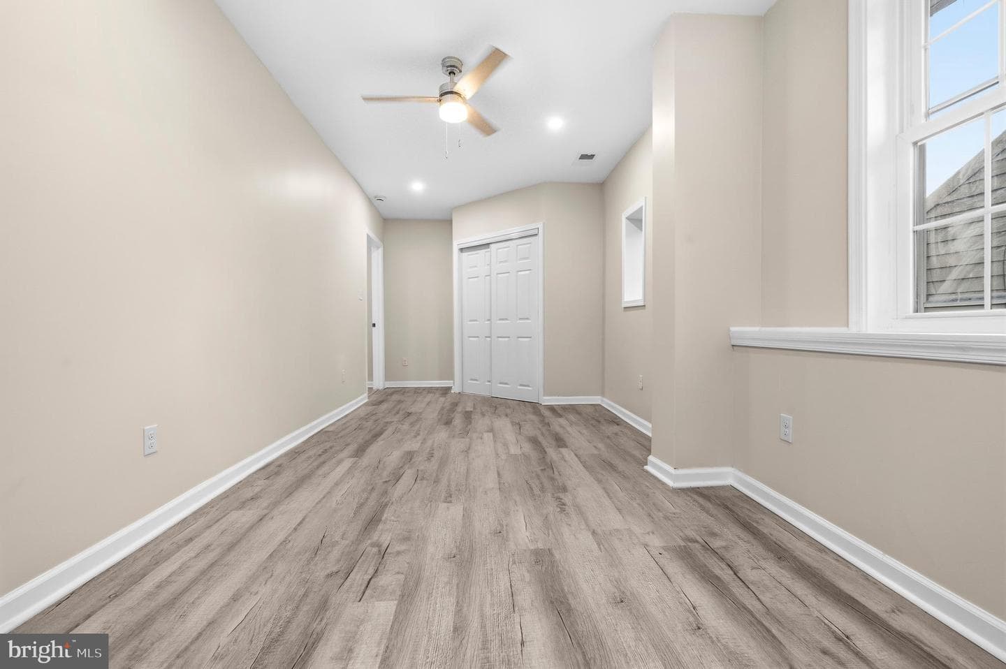 11901 Sun Valley Drive photo 23