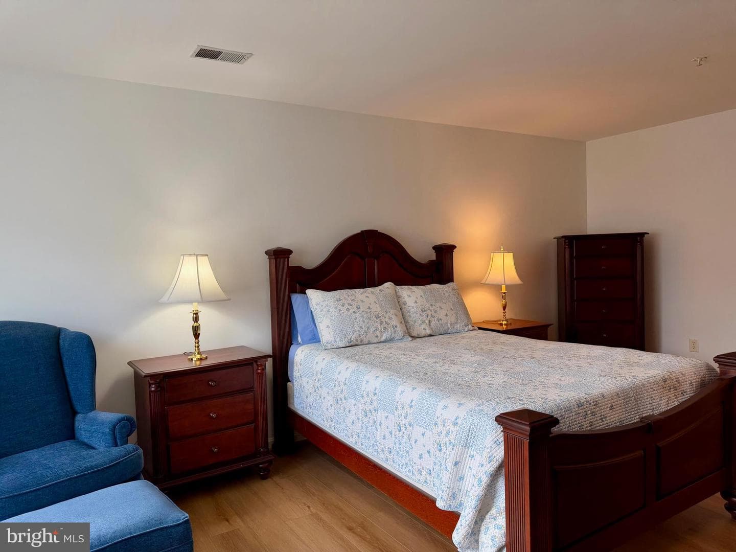 129 Chantilly Court photo 24