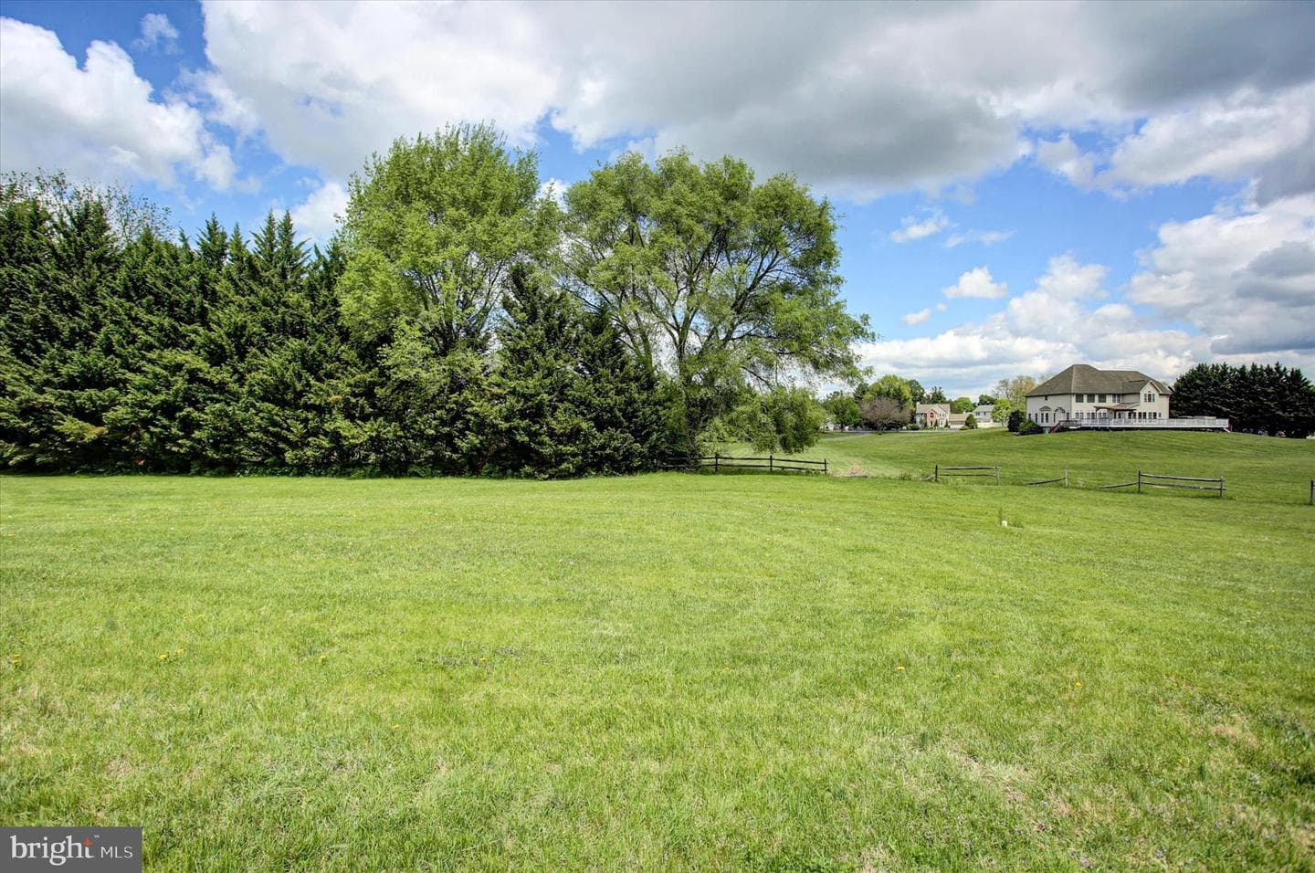 19110 Woodhill Drive photo 11