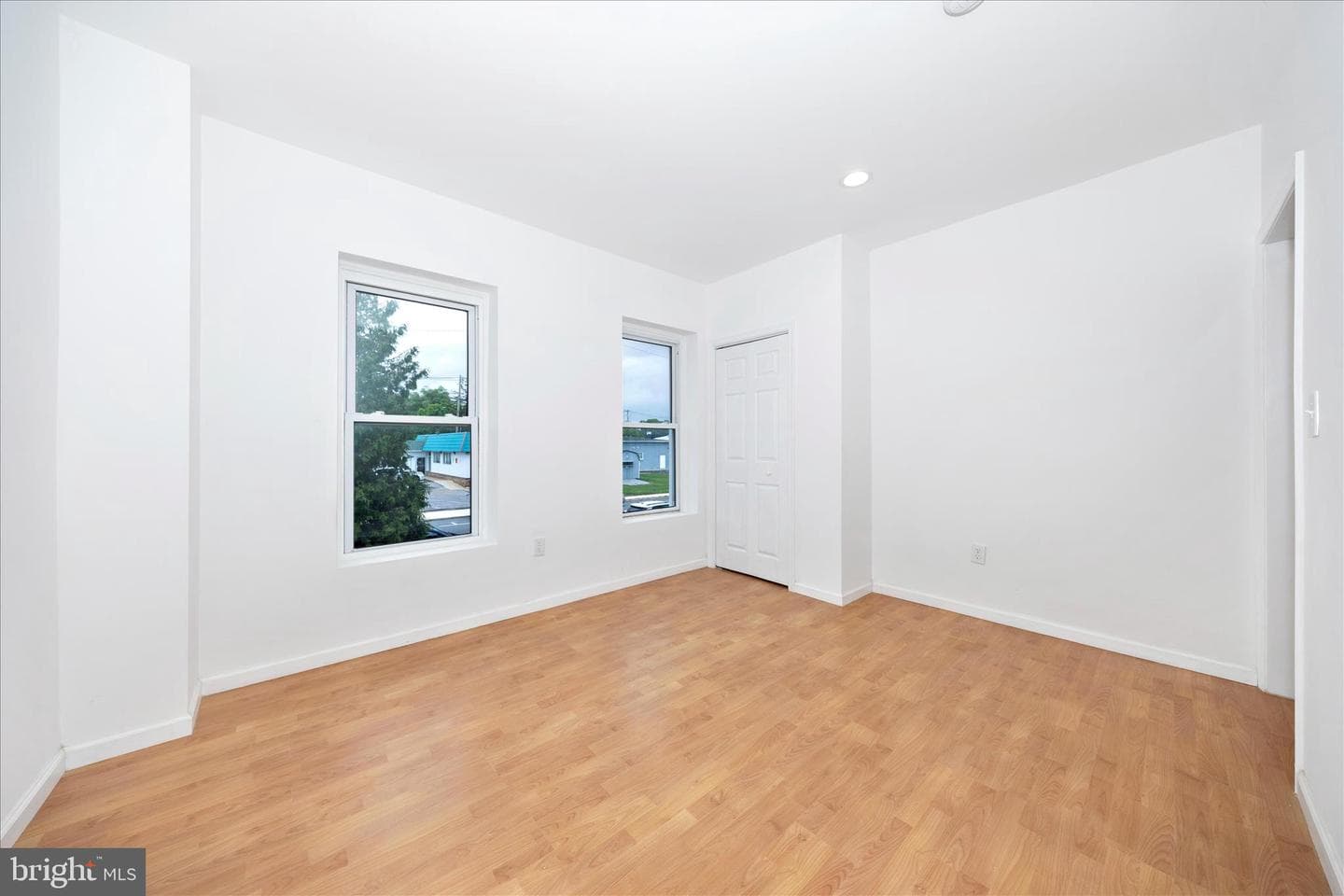 16 Belview Avenue photo 10