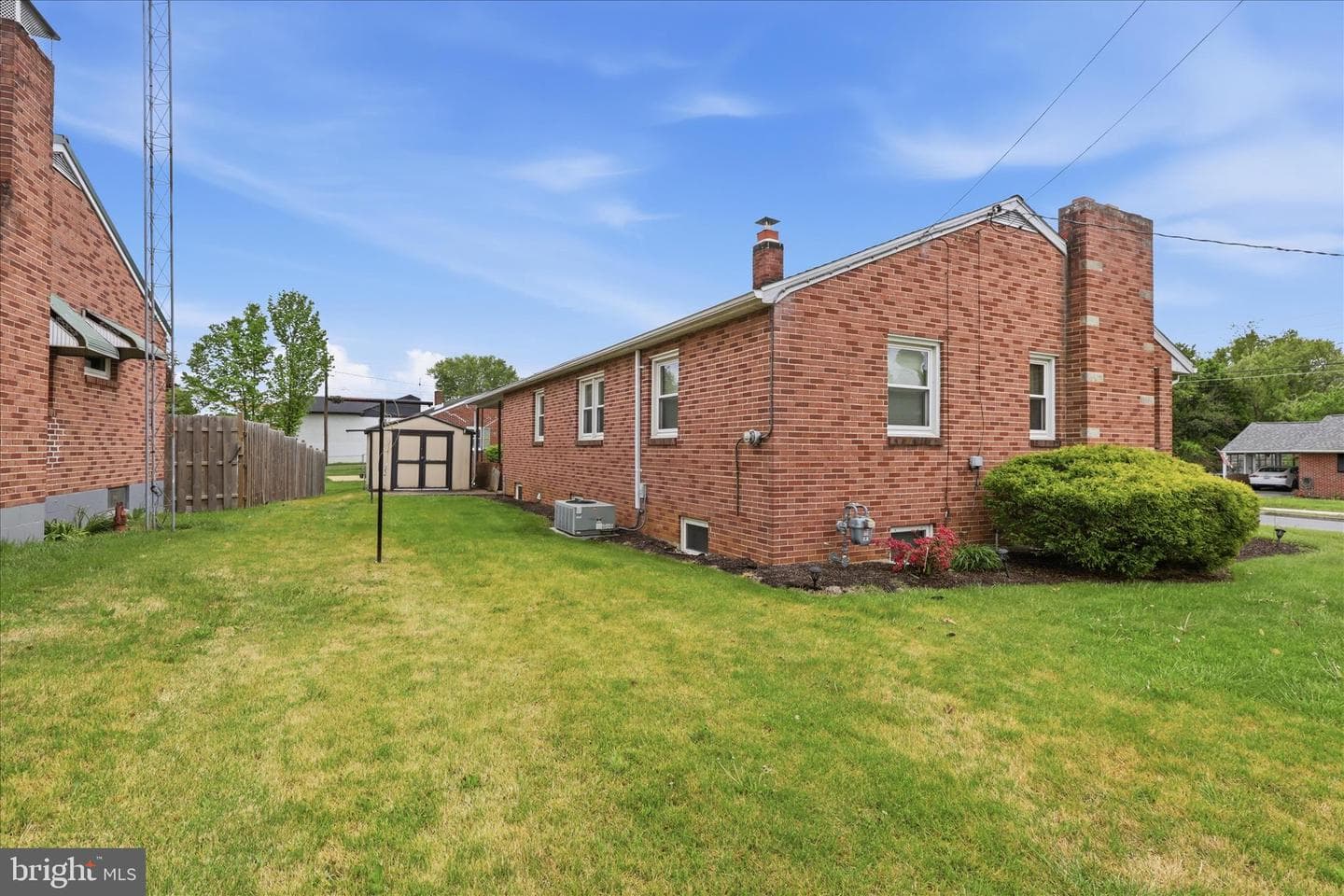 1440 W Church Street photo 43