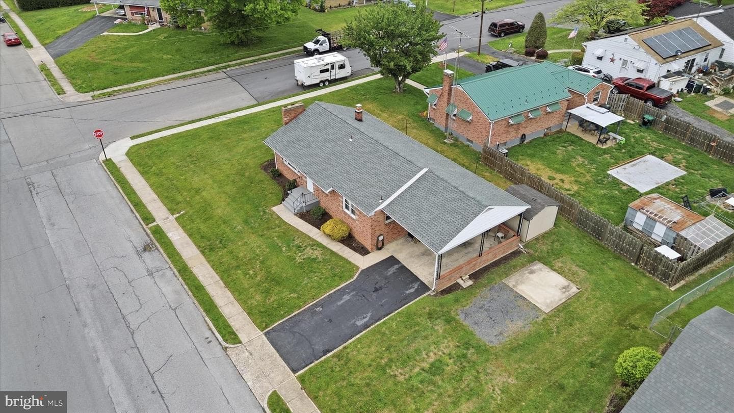1440 W Church Street photo 45