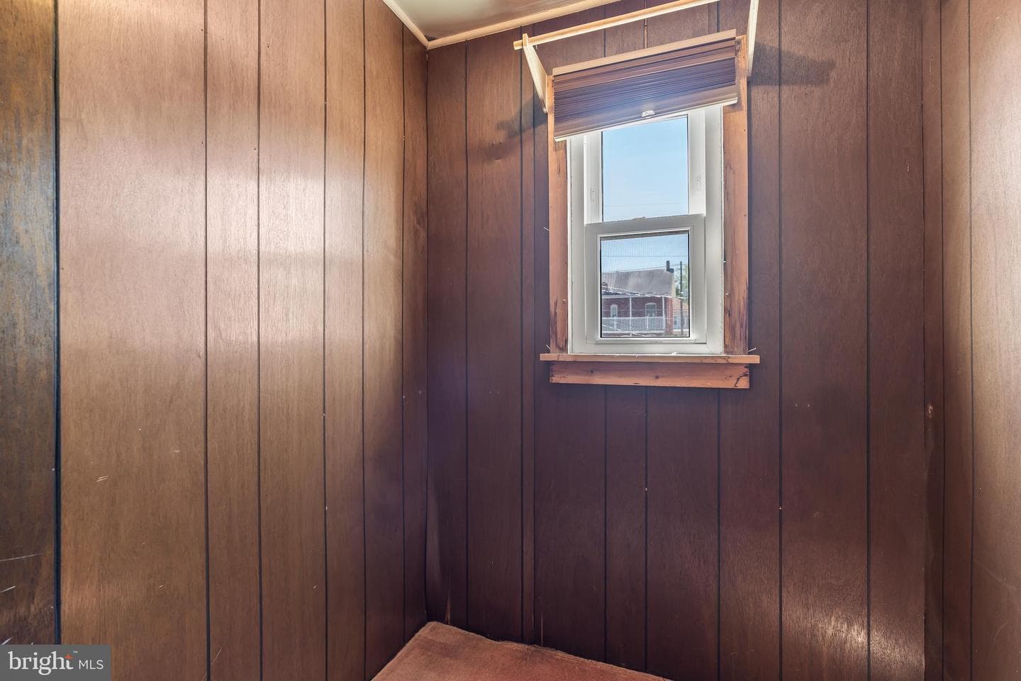 129 Mccomas Street photo 28
