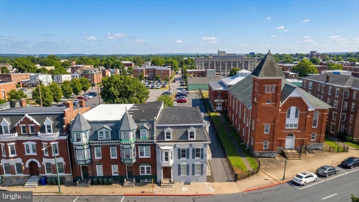 140 S Potomac Street photo 40