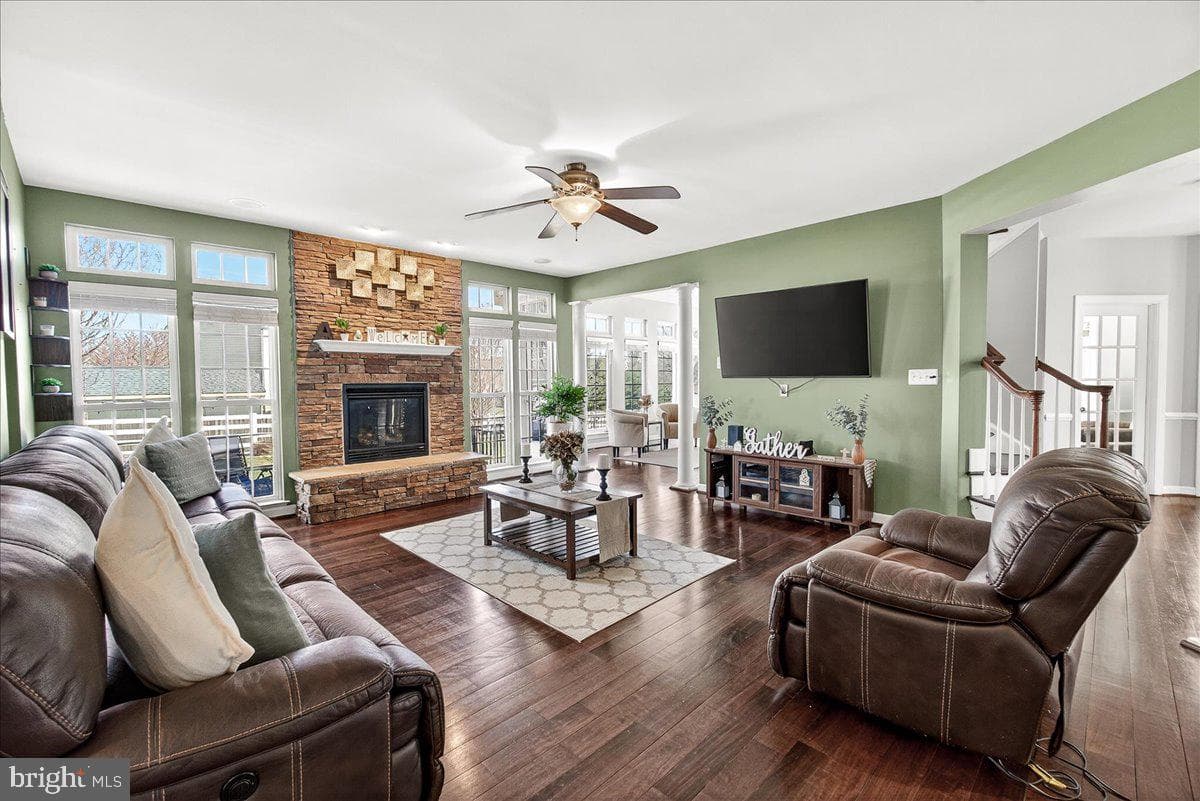 18250 Misty Acres Drive photo 20